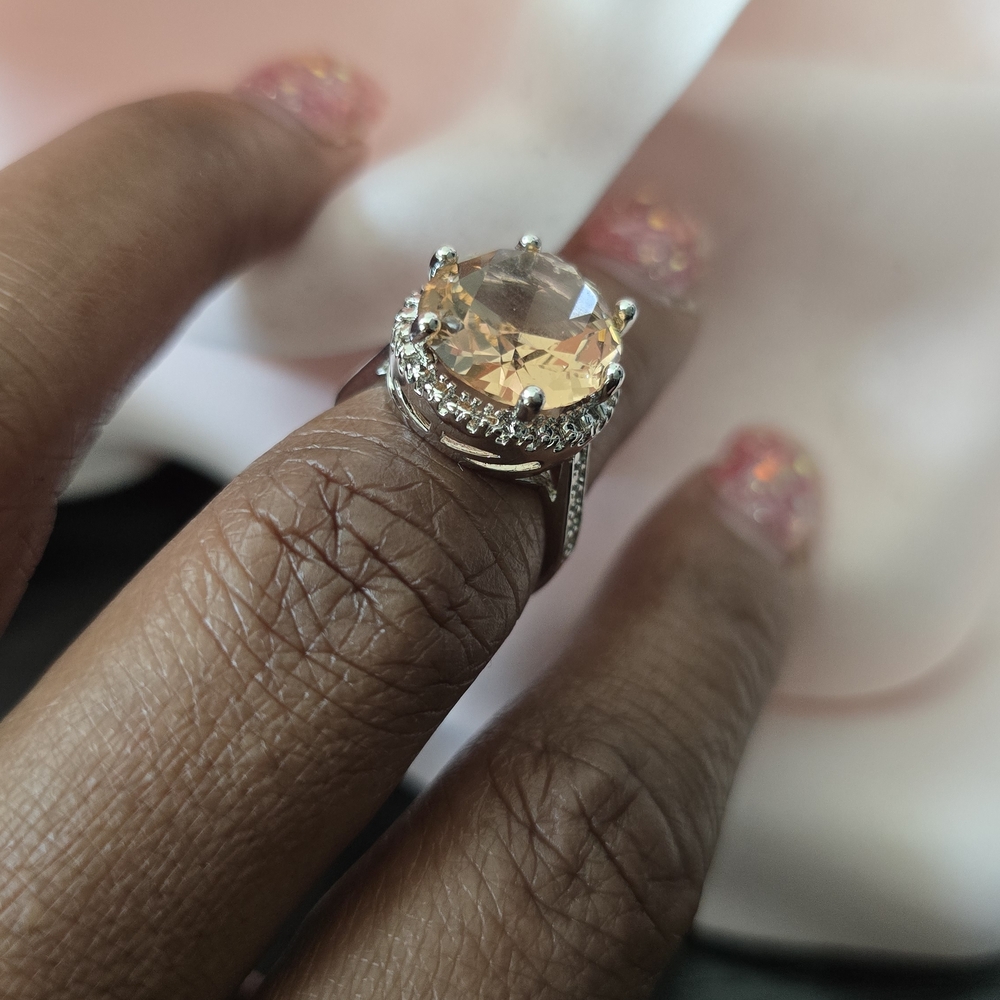 Vintage-Inspired Silver and Gold Ring with Halo Design